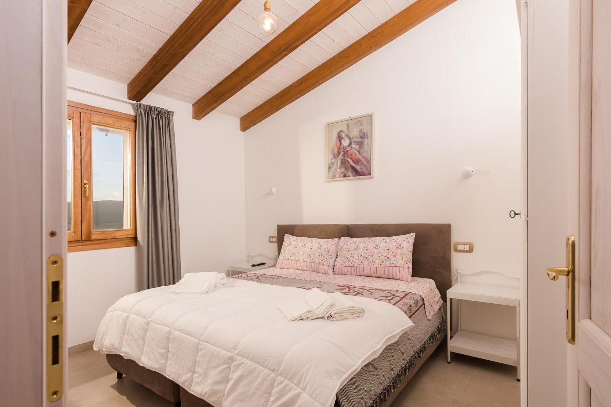 New Suites Sea View Sardinia, 카스텔사르도 외부 사진